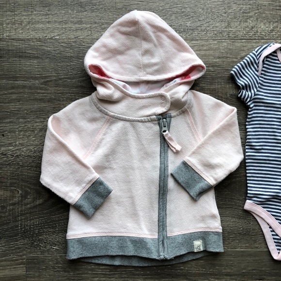 Burt’s Bees Baby Girl 3-Piece Set, 3-6 and 6-9 M - Picture 2 of 12